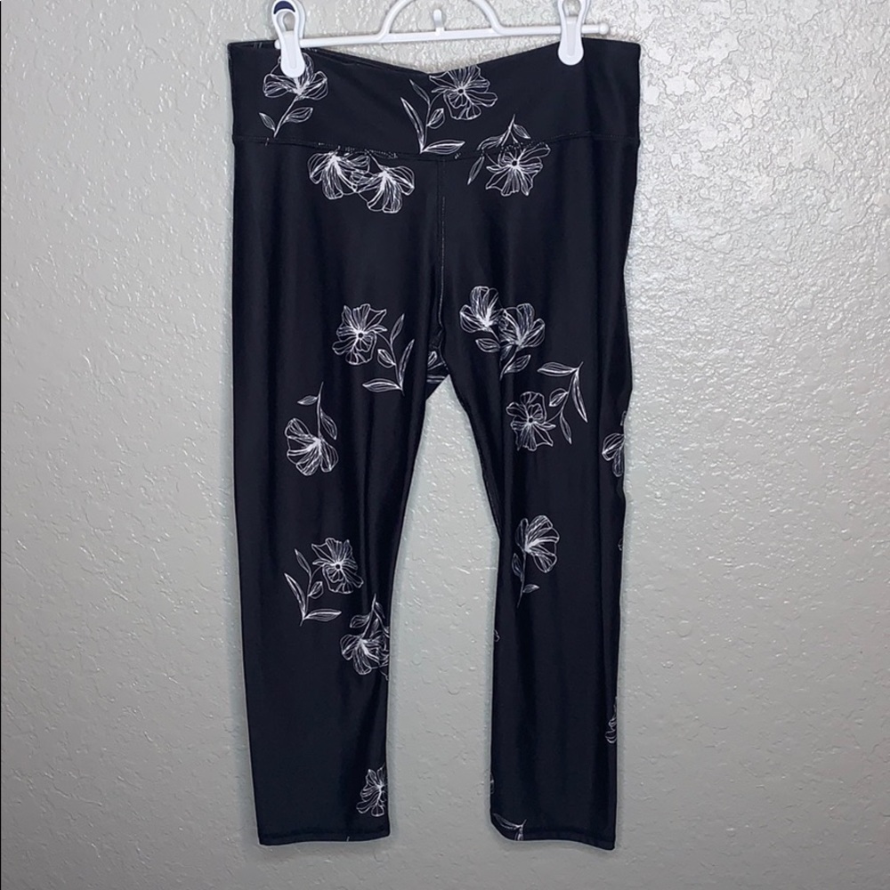 Fabletics Flower Print Black And White Leggings - image 2